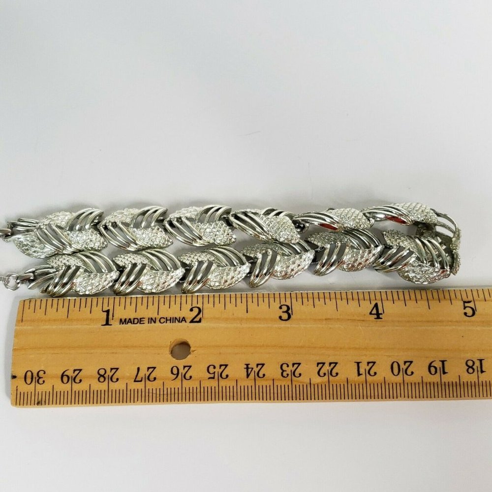 Silver Tone Textured Link Necklace 18" Length - Picture 7 of 8